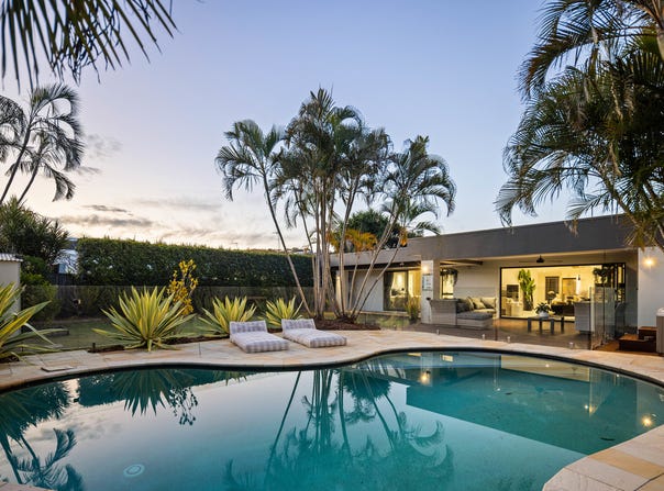 14 Manakin Avenue, Burleigh Waters, Qld 4220