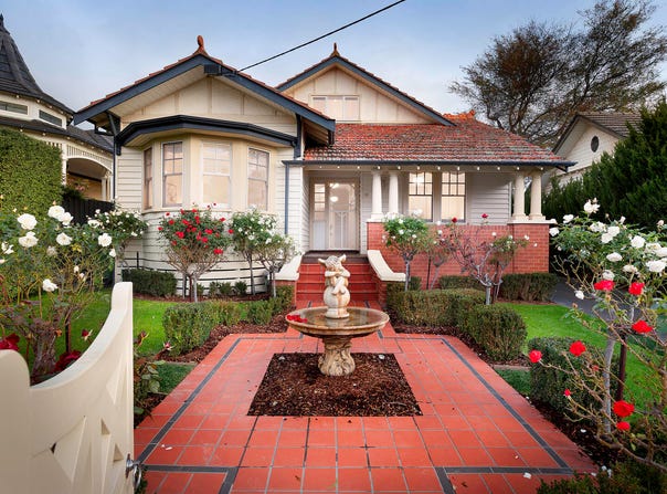 18 Wilfred Road, Ivanhoe East, Vic 3079