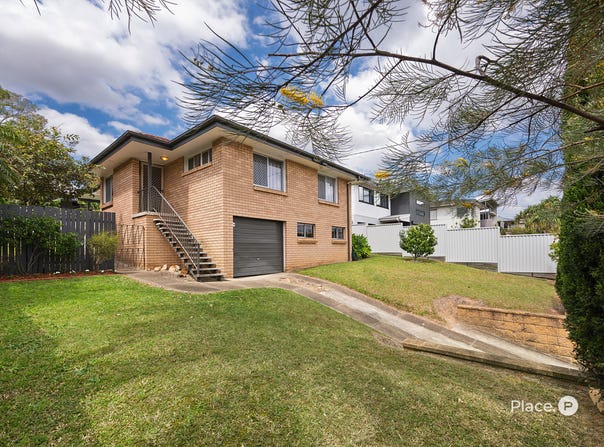 34 Luprena Street, Mansfield, Qld 4122