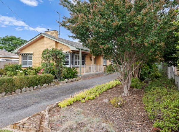 10 Charman Avenue, Euroa, Vic 3666