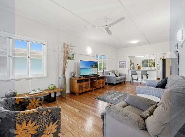 15 Chaplain Avenue, Manunda, Qld 4870
