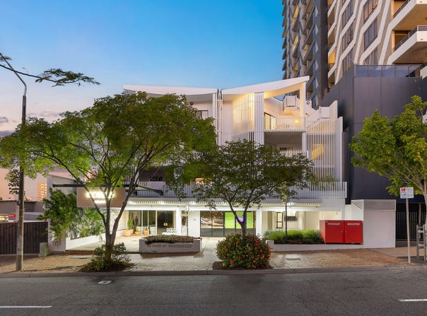 2/62 High Street, Toowong, Qld 4066