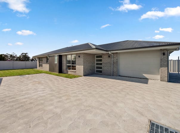 2/31 Liffey Street, Carrick, Tas 7291