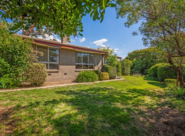 2 Shiers Place, Scullin, ACT 2614