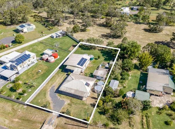 24 Bernborough Boulevard, Branyan, Qld 4670