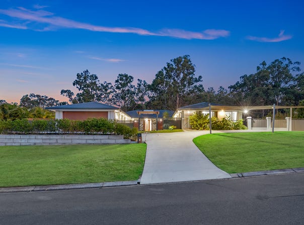 17 Josephine Terrace, Highland Park, Qld 4211