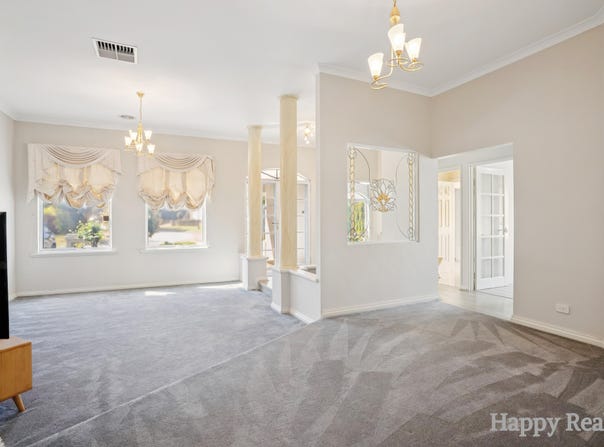15 Lucas Loop, Canning Vale, WA 6155