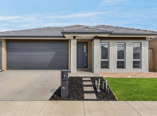 42 Holley Crescent, Armstrong Creek, Vic 3217