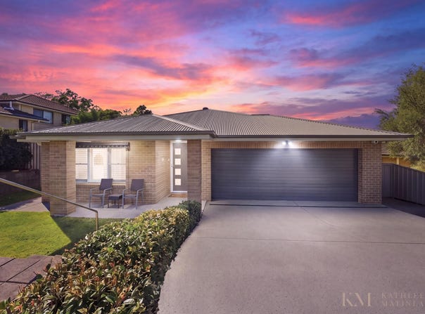 8 Maximillian Drive, Floraville, NSW 2280
