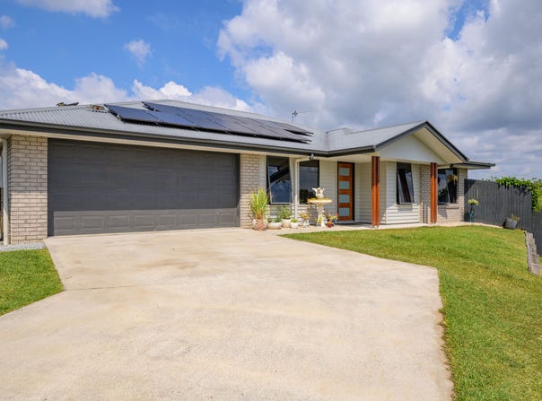 14 Senators Court, Jones Hill, Qld 4570