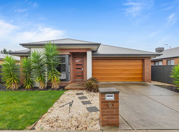 9 Flewin Avenue, Miners Rest, Vic 3352