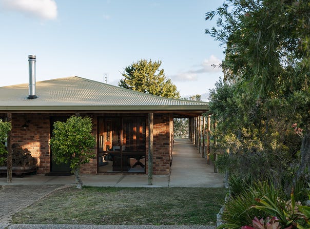 104 Peak Hill Road, Buckajo, NSW 2550