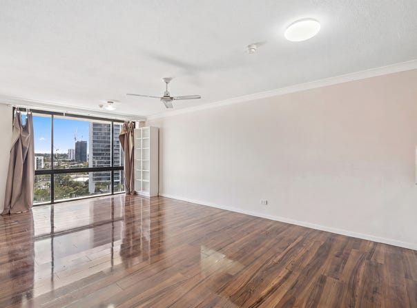 1102/70 Remembrance Drive, Surfers Paradise, Qld 4217