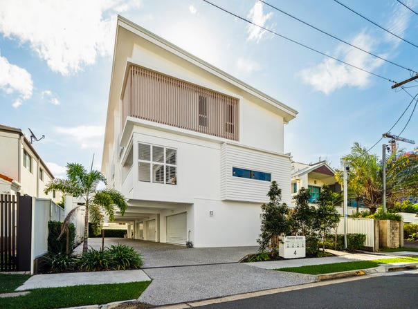 4/4 Anembo Street, Chevron Island, Qld 4217