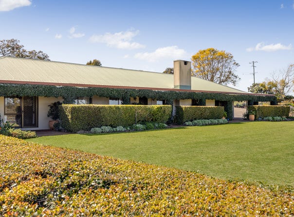 52 Charker Street, Darling Heights, Qld 4350