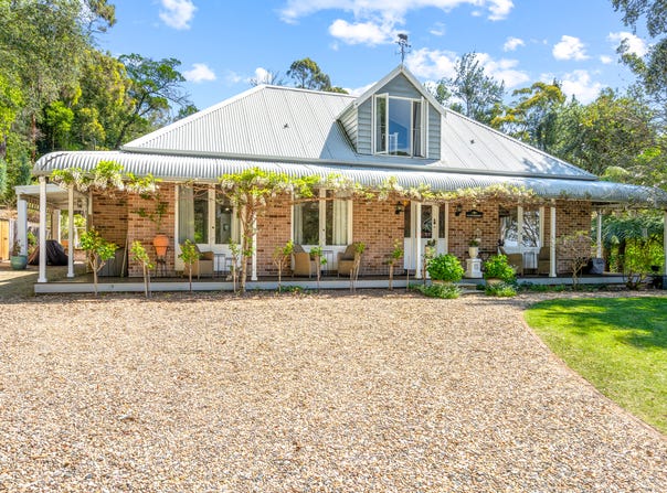 1 Douglas Road, Kurrajong Heights, NSW 2758