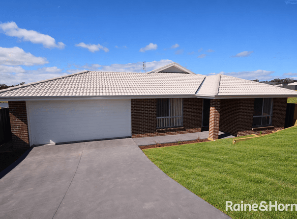 25 Firetail Street, South Nowra, NSW 2541