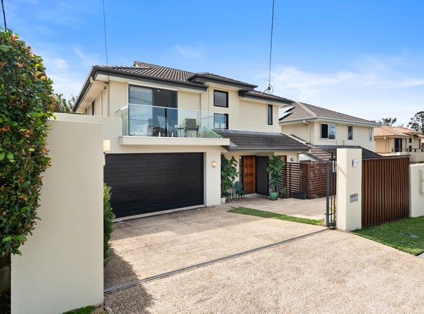 2/3 Ashton Street, Labrador, Qld 4215