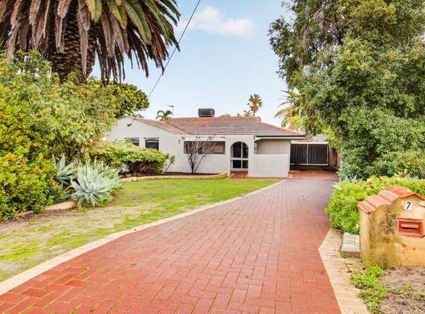 7 Moyle Place, Hillarys, WA 6025