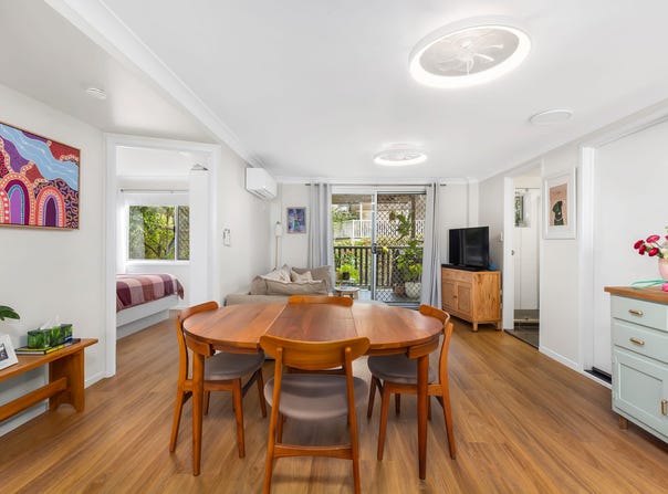 4/6 Roseglen Street, Greenslopes, Qld 4120
