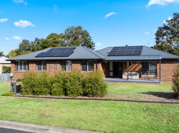 14 Bayswater Road, Bolwarra, NSW 2320