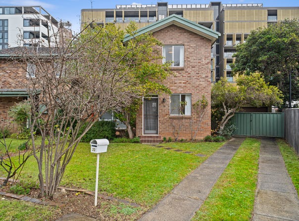 33 Lowrie Street, Dickson, ACT 2602