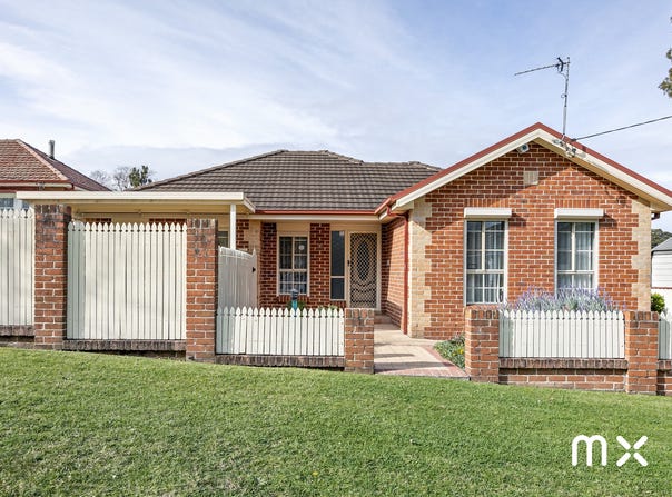 1/39 Dempster Street, West Wollongong, NSW 2500