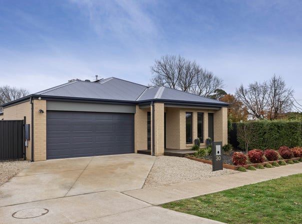 30 Chauncey Street, Lancefield, Vic 3435