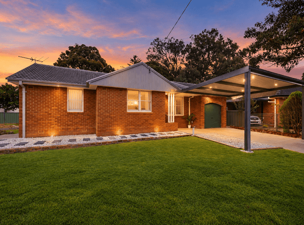 11 Awatea Place, Lethbridge Park, NSW 2770