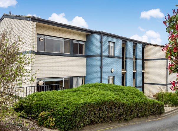5/58 Bennelong Crescent, Macquarie, ACT 2614