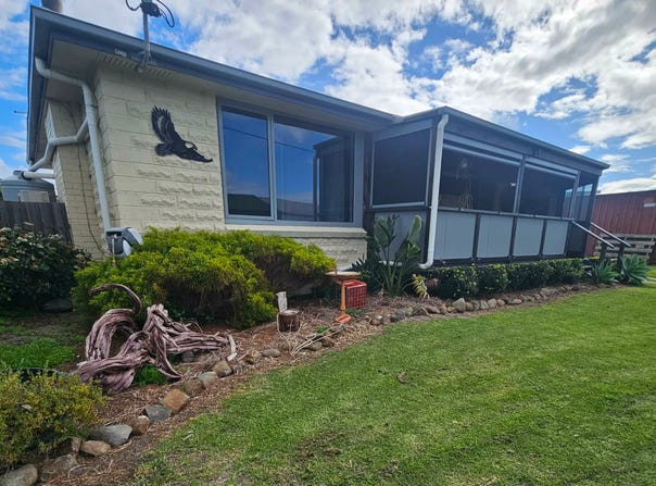 28 Patrick Street, Whitemark, Tas 7255