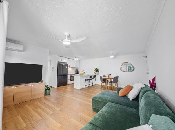 3/4 Rose Street, Southport, Qld 4215