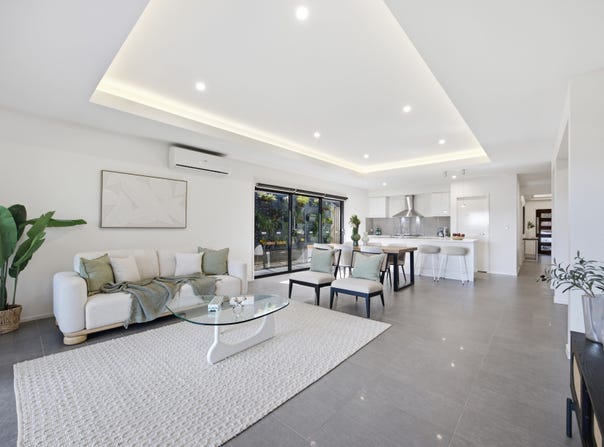 18 Cafe Place, Bellbird Park, Qld 4300
