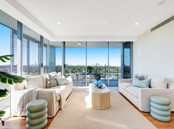 181/135 Lakelands Drive, Merrimac, Qld 4226