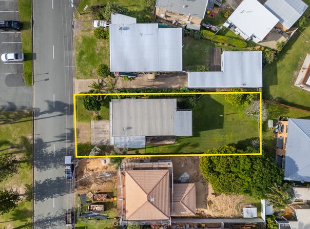 19 Harbour Parade, Buddina, Qld 4575