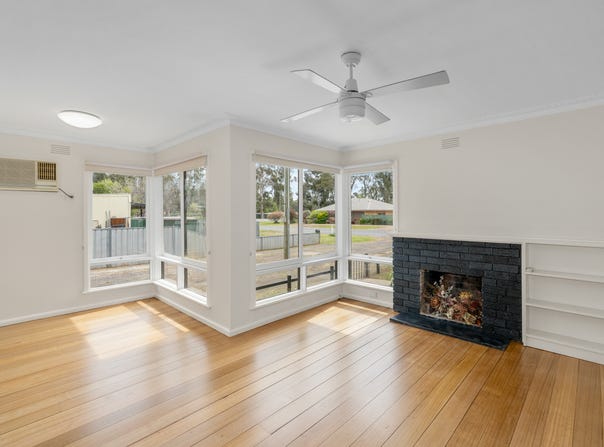 15 & 15A Gobur Street, Euroa, Vic 3666