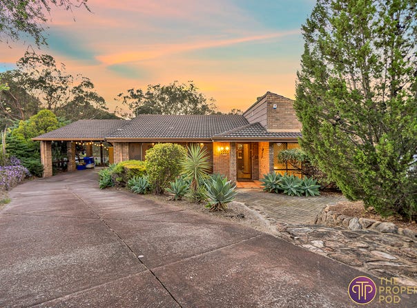 7 Rodgers Close, Forrestfield, WA 6058