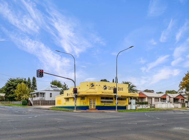 696 Ruthven Street, South Toowoomba, Qld 4350