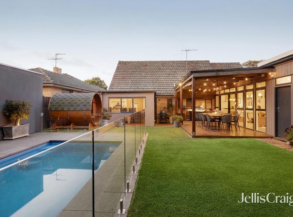 15 Coleman Avenue, Kew East, Vic 3102