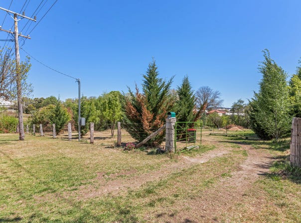 135 Bulwer Street, Tenterfield, NSW 2372