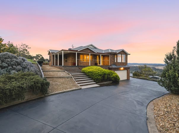 9 Egan Court, Darley, Vic 3340