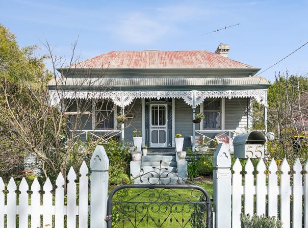 55 Shamrock Street, Golden Square, Vic 3555