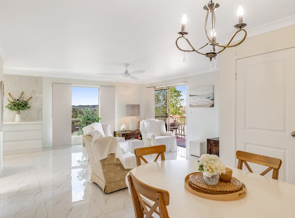 Unit 3/19 Noll Street, Kearneys Spring, Qld 4350