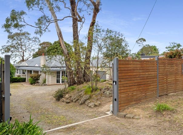 88 Mountain View Road, Mount Eliza, Vic 3930