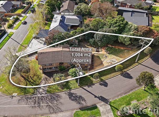 65 St Andrews Drive, Chirnside Park, Vic 3116