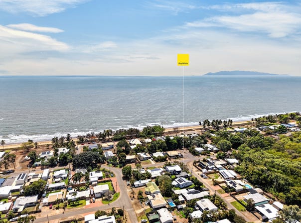 3 Island Street, Saunders Beach, Qld 4818