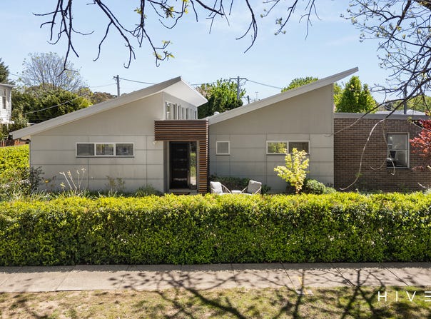 40 Bundeela Street, Narrabundah, ACT 2604