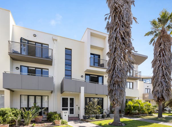 19 Beacon Vista, Port Melbourne, Vic 3207