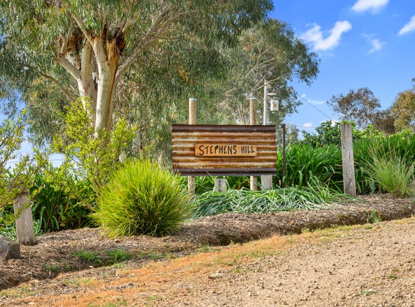 1511 Lake Road, Bethanga, Vic 3691