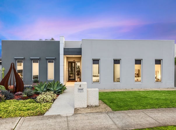 4 Dwyer Avenue, Leneva, Vic 3691